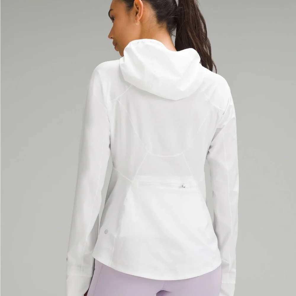 Lululemon mist Over Windbreaker Jacket in White- never worn! Size 2